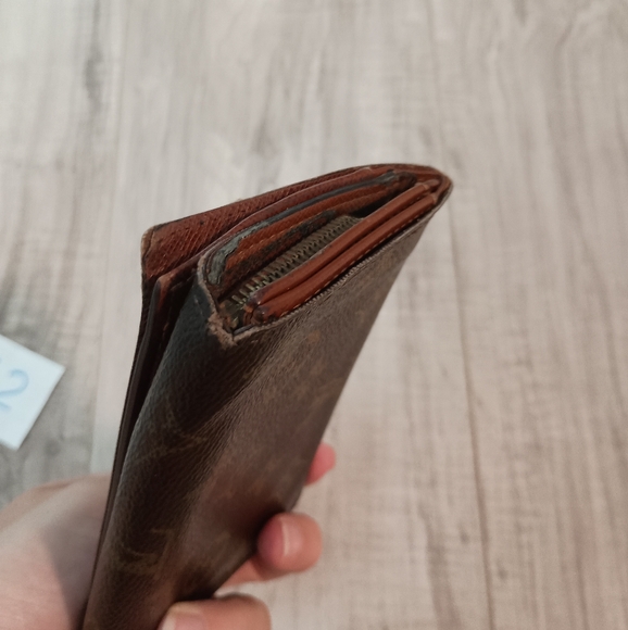 Louis Vuitton Monogram Porte Monnaie Billets Tresor Wallet - Picture 6 of 16